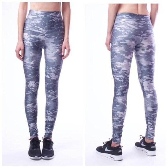 Emily Hsu • Graphite Warrior High Waisted Legging Size S - Handmade in the USA - Picture 1 of 3